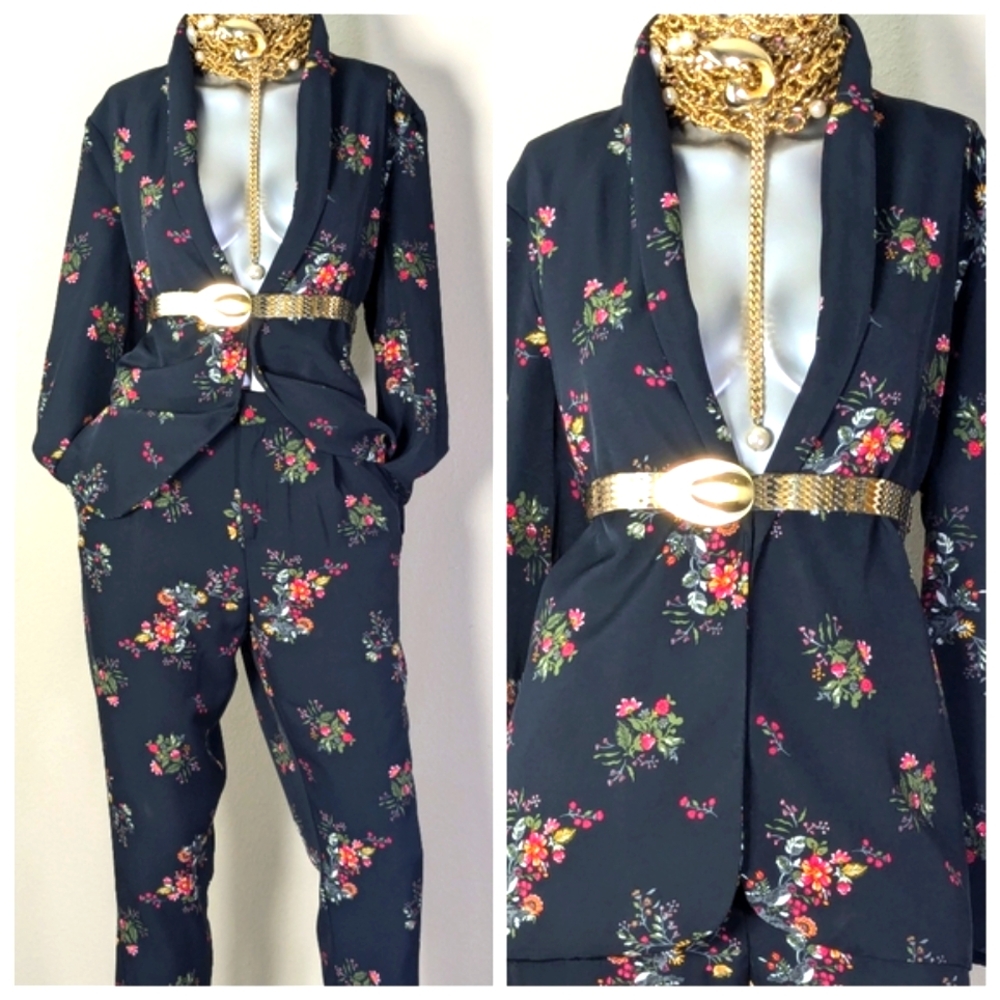 Simply Styled Floral Black Pantsuit - Picture 3 of 10